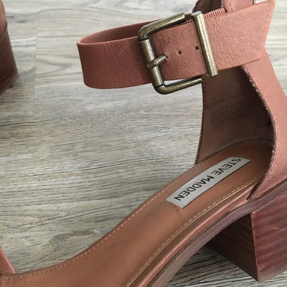 Steve Madden Sandals - Picture 2 of 5